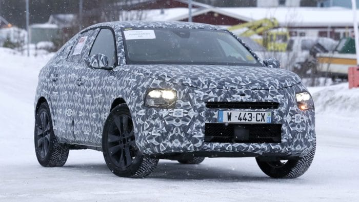 Yeni Citroen C4 Cactus Kamuflajli Testlerden Gecip Yola Hazirlaniyor