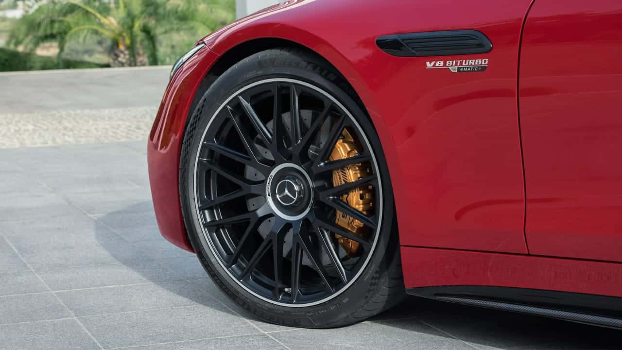 Yeni Mercedes AMG SL 2022