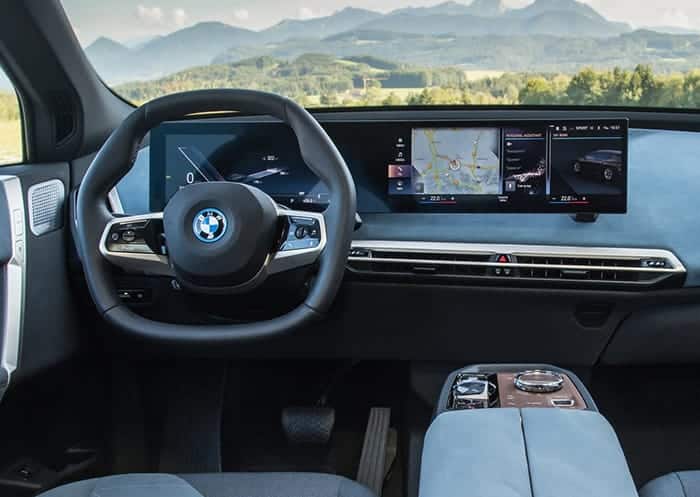 BMW-ix-kokpit